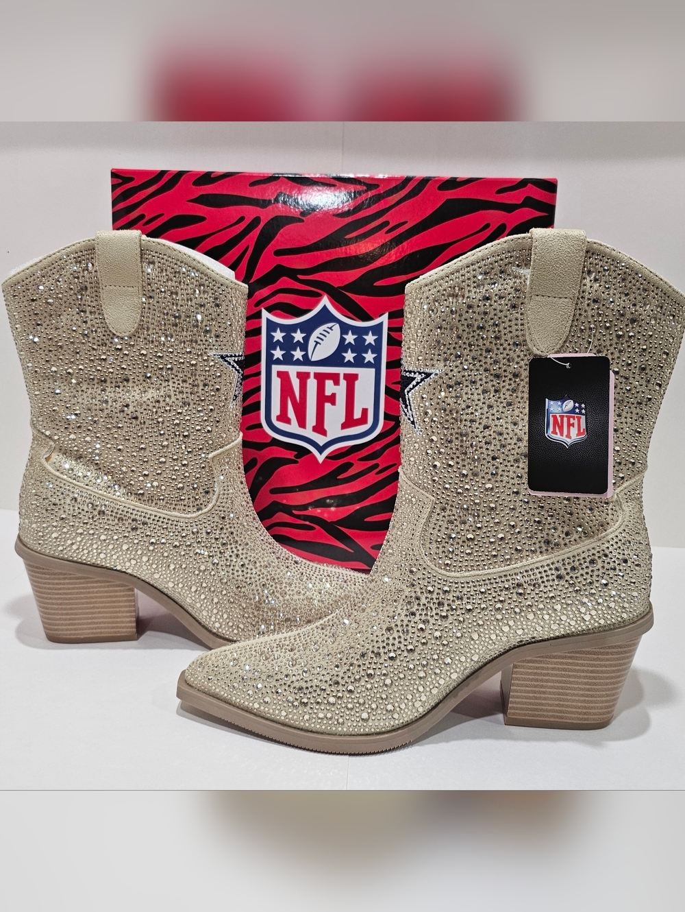 Dallas Cowboys Boots NFL Cowboy Boots In Nude Encrusted With Shiny Crystals 🤩